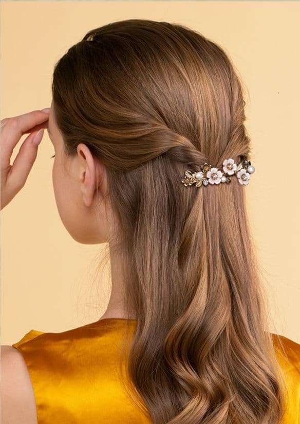 ヘアアクセサリー バレッタ 花園の調べ 真珠飾りバレッタ
