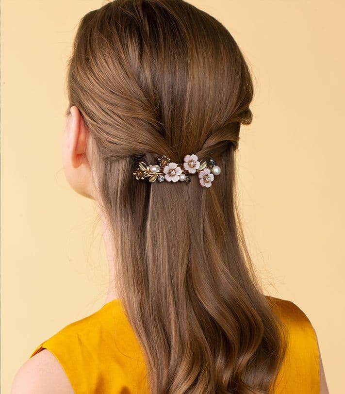 ヘアアクセサリー バレッタ 花園の調べ 真珠飾りバレッタ