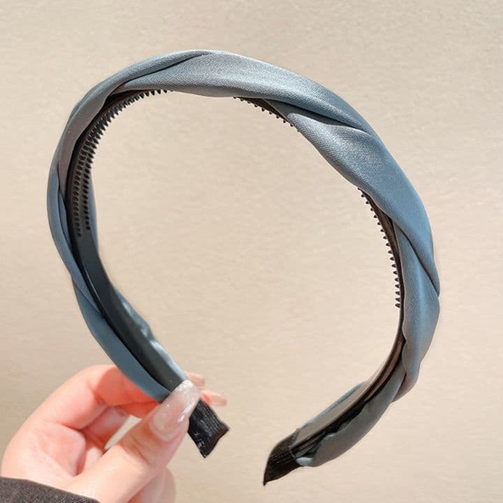 ヘアアクセサリー カチューシャ 編み込みスリム