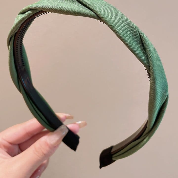 ヘアアクセサリー カチューシャ 編み込みスリム