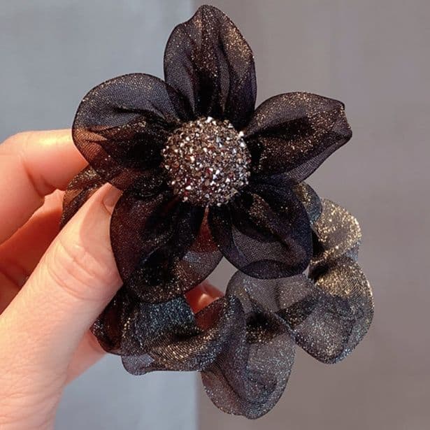 ヘアアクセサリー シュシュ 花びら輝くお花シュシュ
