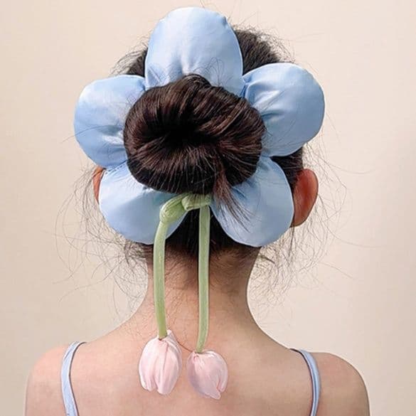 ヘアアクセサリー シュシュ 花びら舞うお姫様