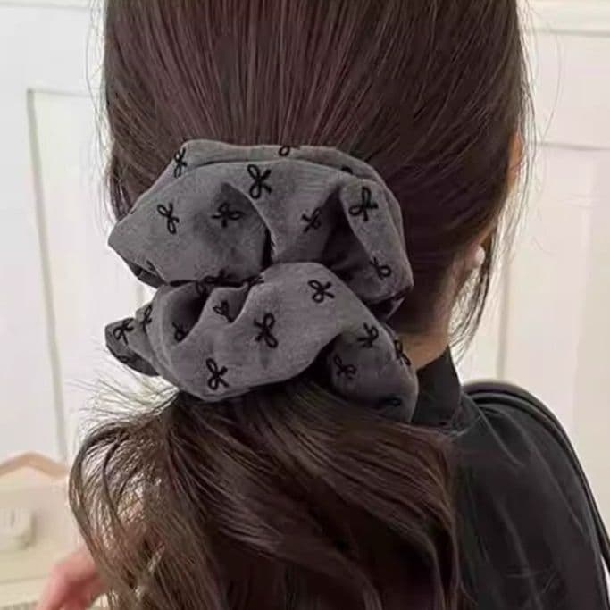 ヘアアクセサリー シュシュ リボン模様