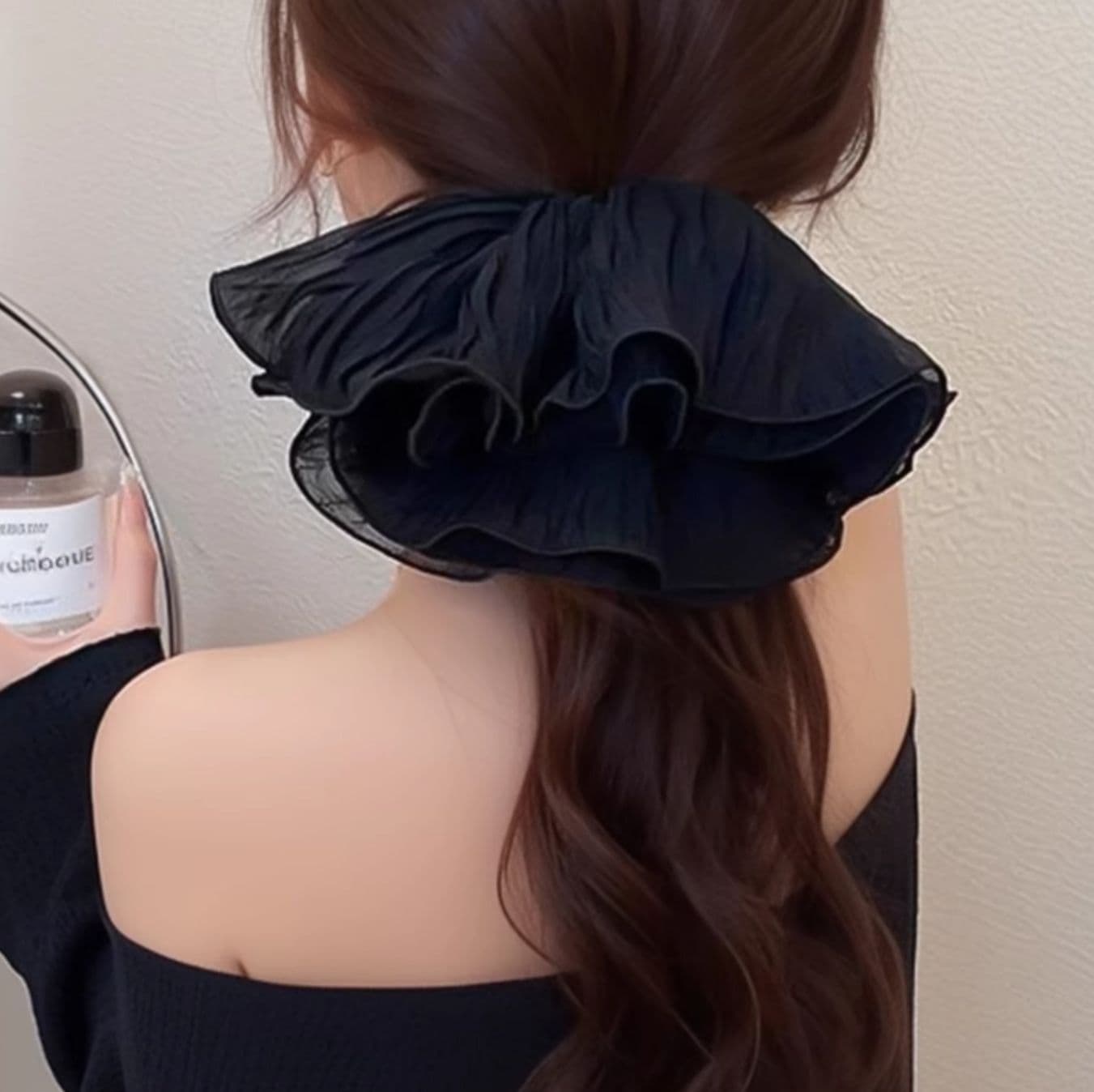 ヘアアクセサリー シュシュ ふんわりフリル