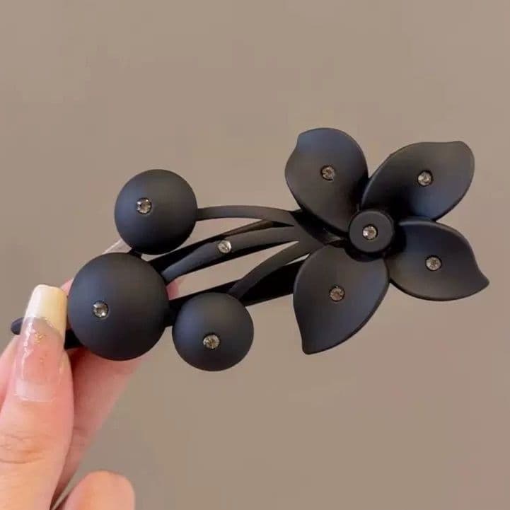 ヘアアクセサリー 花蕾キラめきバレッタ