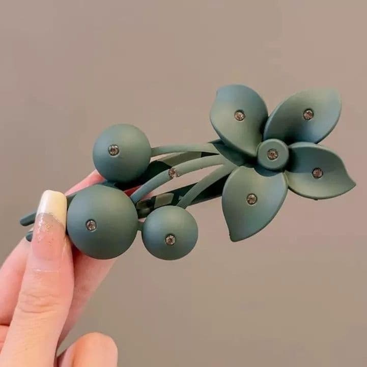 ヘアアクセサリー 花蕾キラめきバレッタ