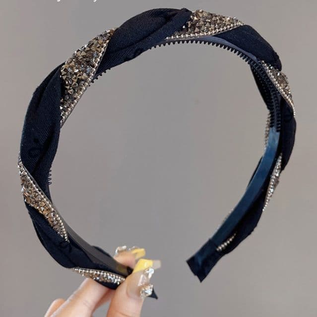 ヘアアクセサリー ビジューツイスト デザインカチューシャ