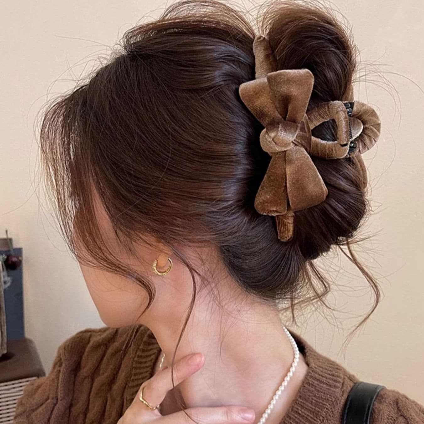 ヘアアクセサリー ベロア調ダブルリボンまとめ髪バレッタ