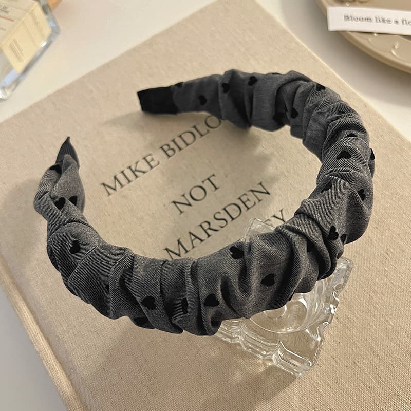 ヘアアクセサリー カチューシャ リボン刺繍