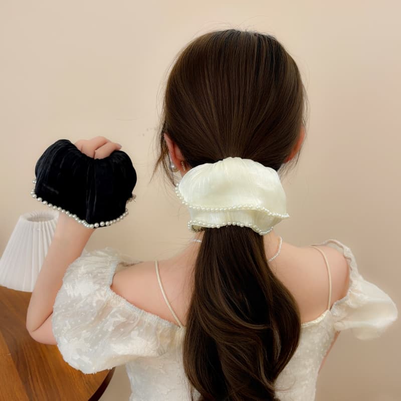 ヘアアクセサリー シュシュ 真珠の輝き