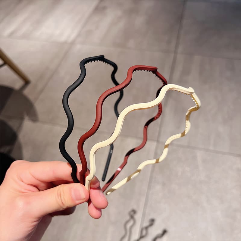 ヘアアクセサリー カチューシャ 波型デザイン