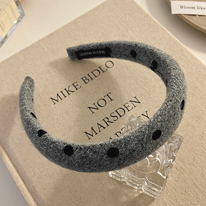 ヘアアクセサリー カチューシャ リボン刺繍