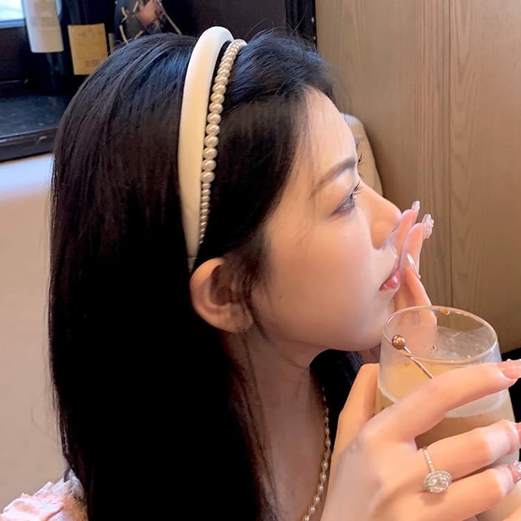 ヘアアクセサリー 上品パール三連カチューシャ