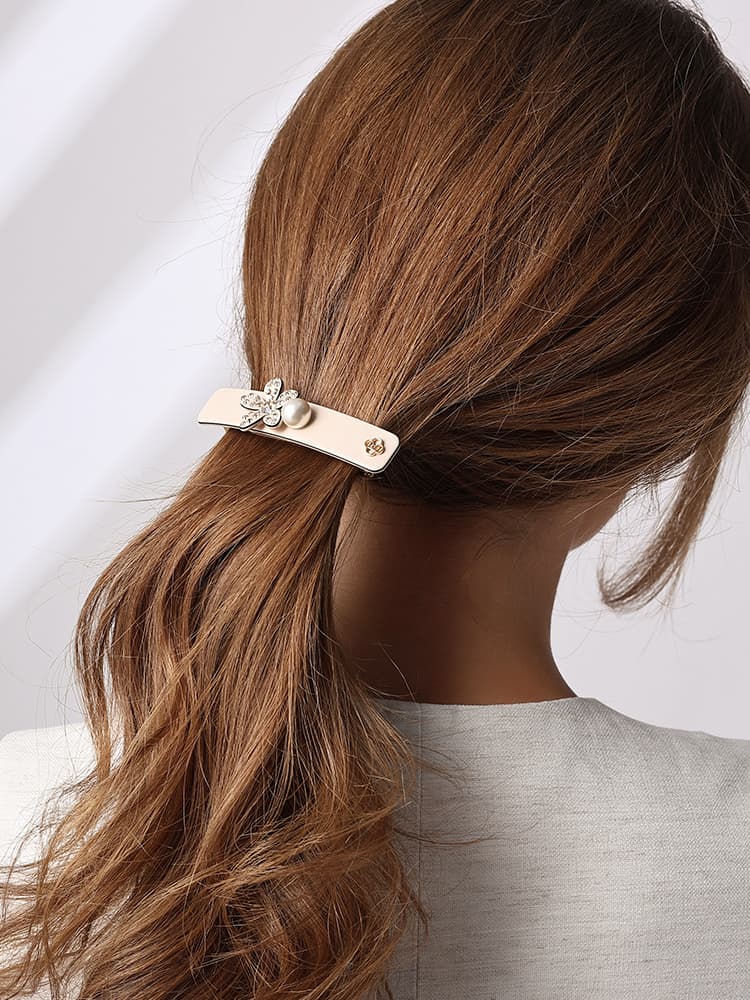 ヘアアクセサリー バレッタ 華やか桜パールバレッタ