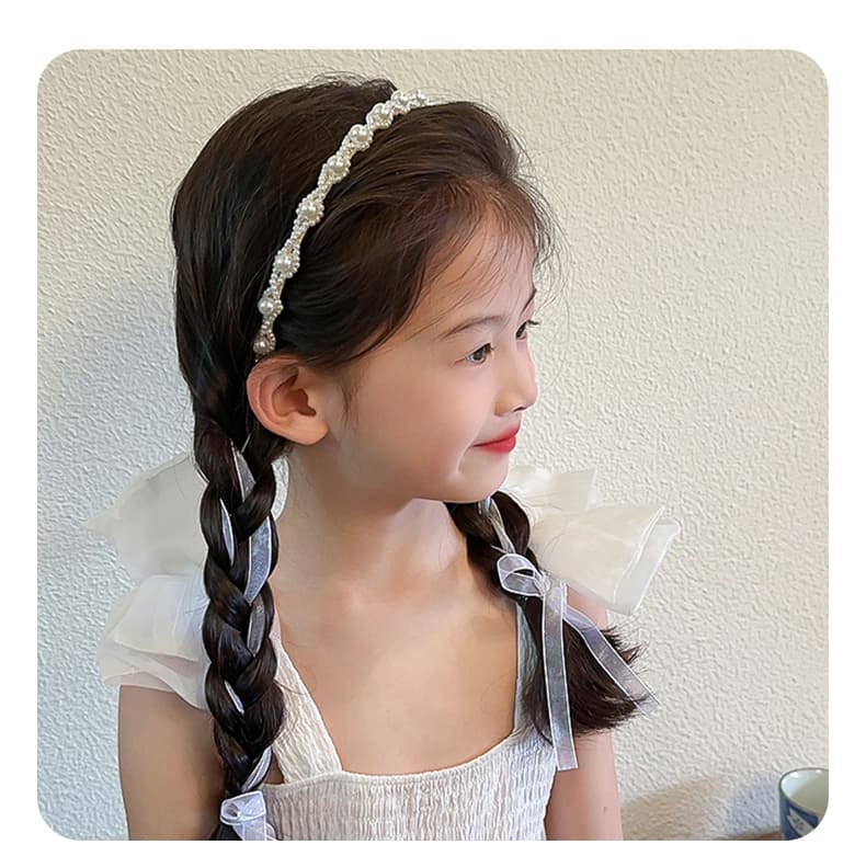 ヘアアクセサリー 真珠輝きのエレガントカチューシャ