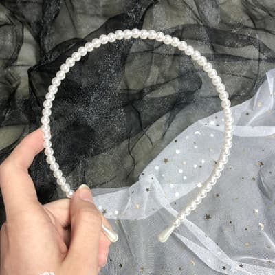 ヘアアクセサリー カチューシャ 真珠の輝き