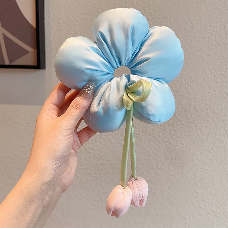 ヘアアクセサリー シュシュ 花びら舞うお姫様