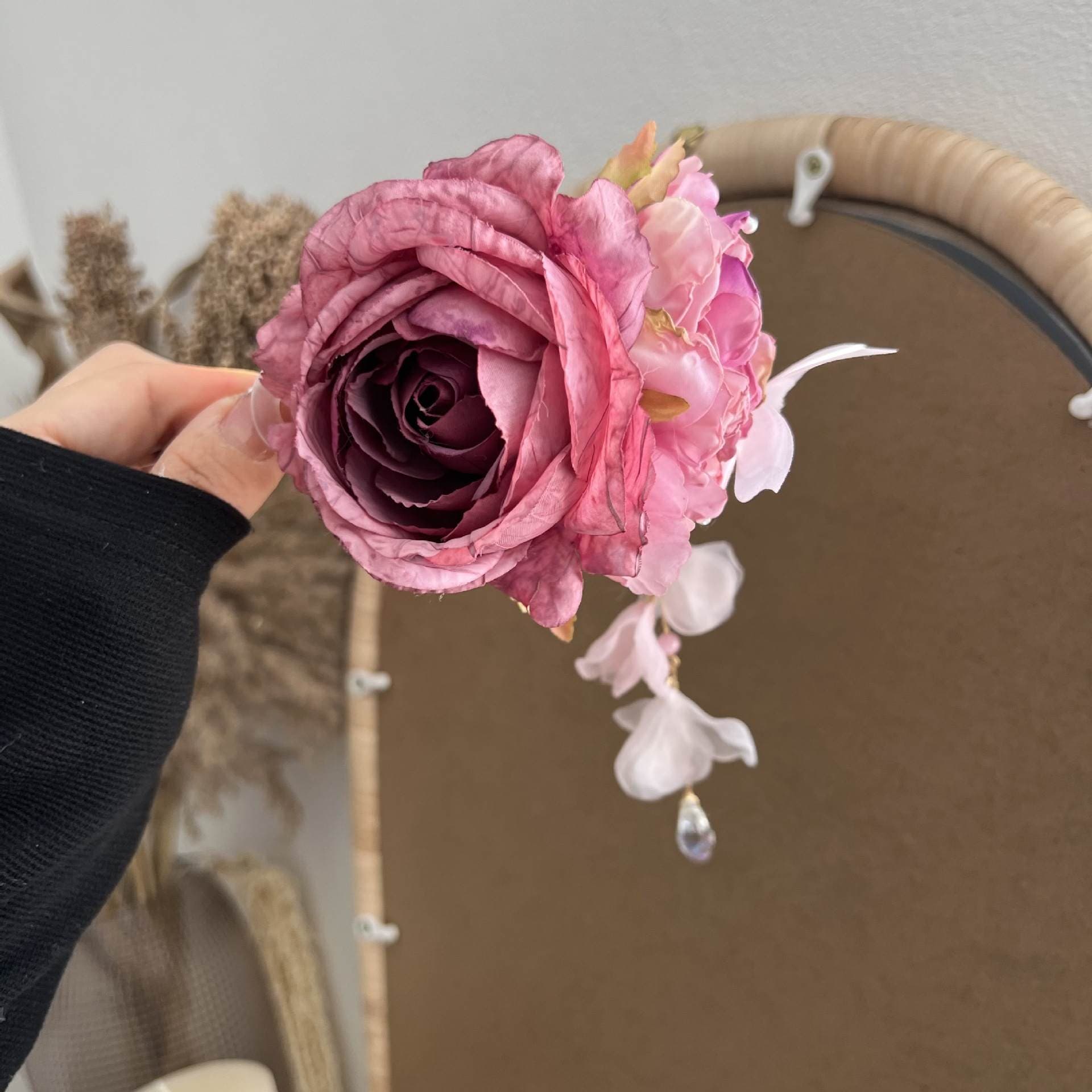 ヘアアクセサリー 桜色芍薬バレッタ つまみ細工 着物髪飾り