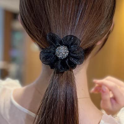 ヘアアクセサリー シュシュ 花びら舞うシアー