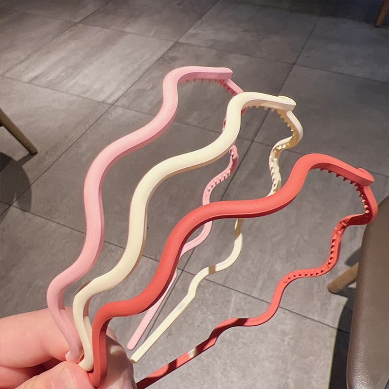 ヘアアクセサリー カチューシャ 波型デザイン