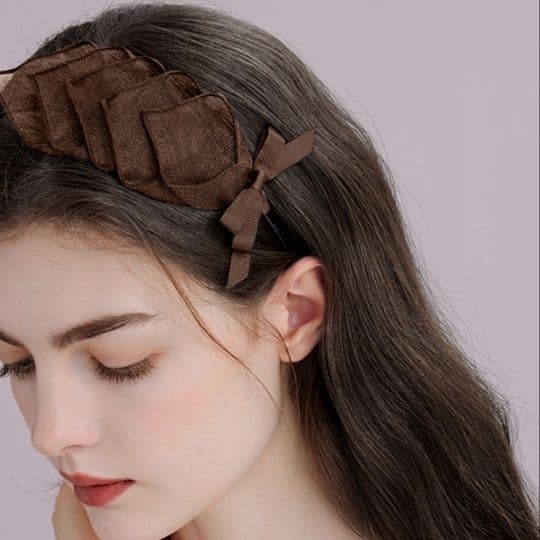 ヘアアクセサリー カチューシャ 編み込みリボン付き