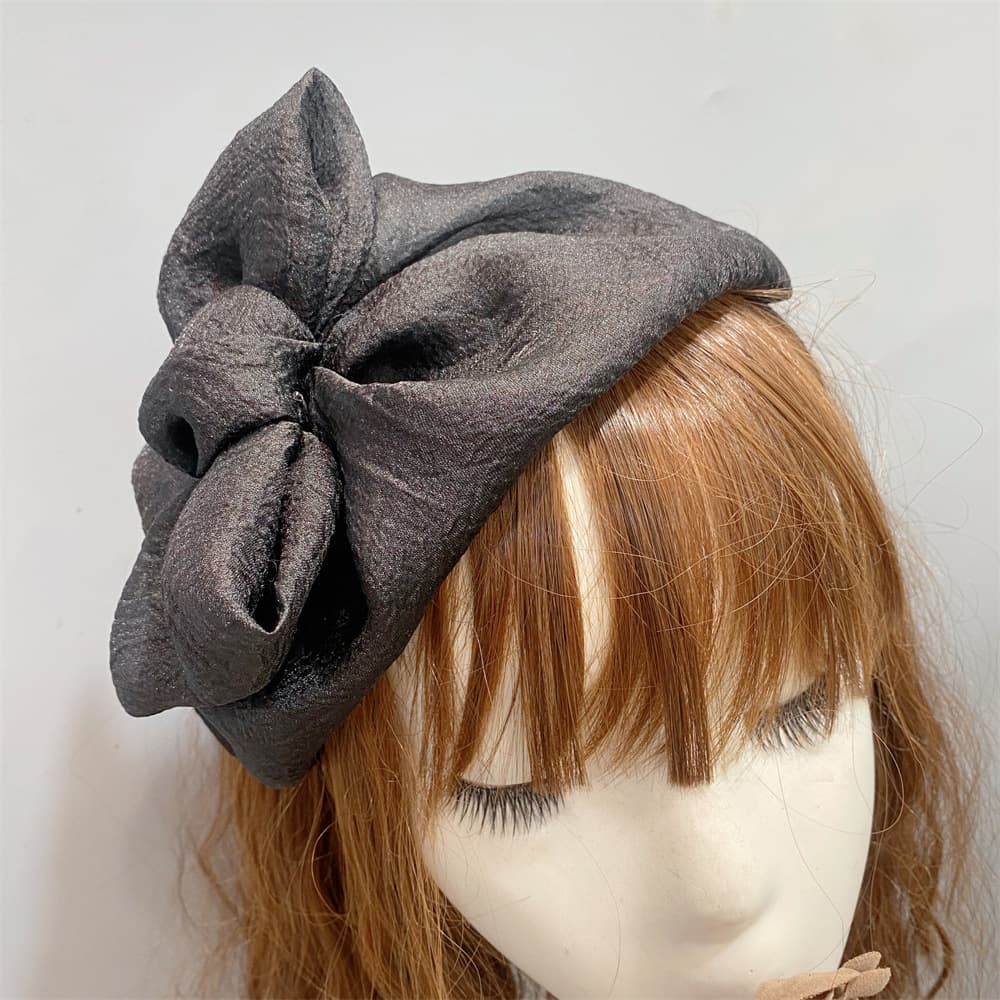 ヘアアクセサリー 大きなリボン結び カチューシャ 髪飾り 上品 3色展開