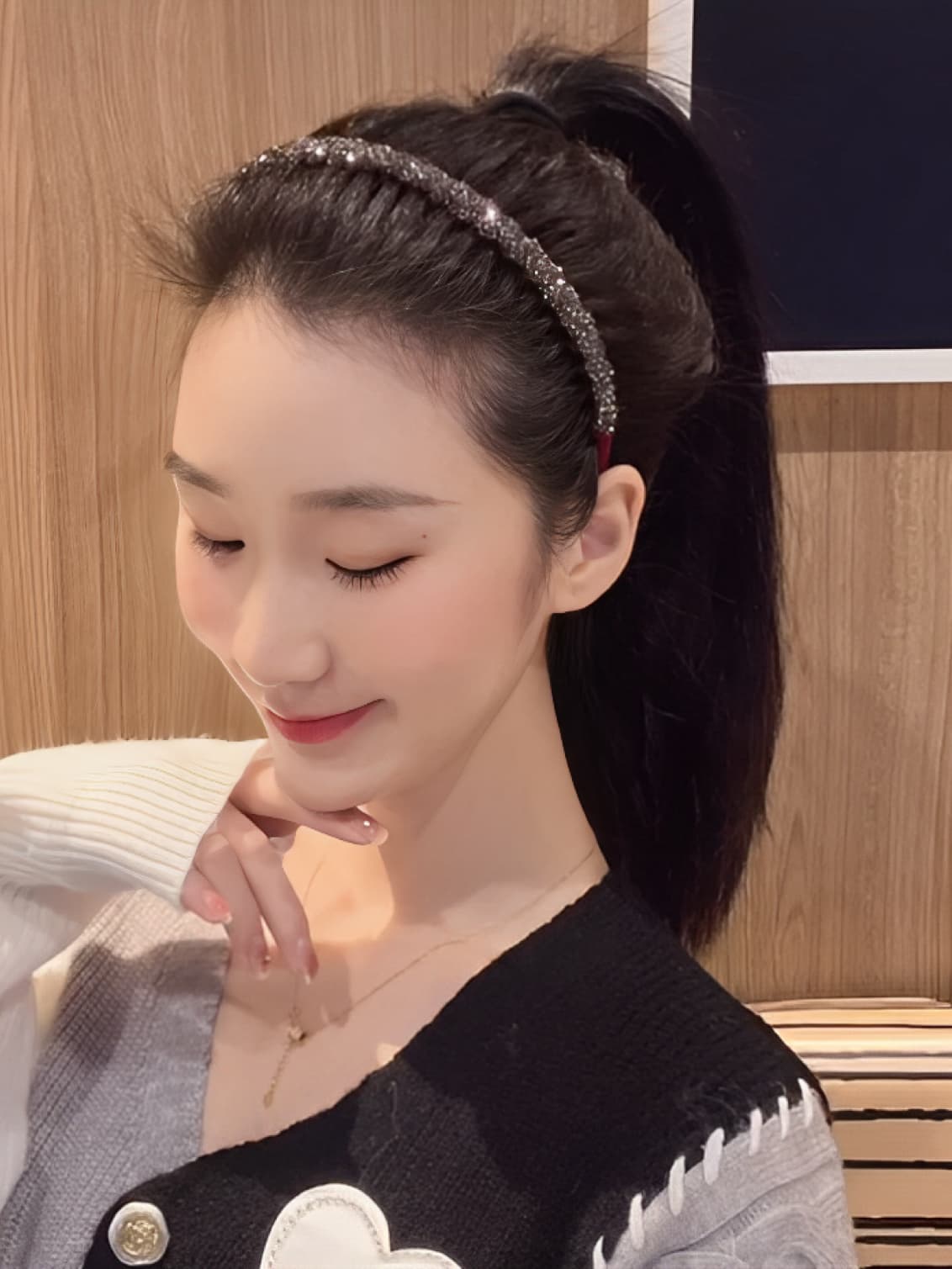 ヘアアクセサリー カチューシャ 輝きの結晶贅沢宝石風
